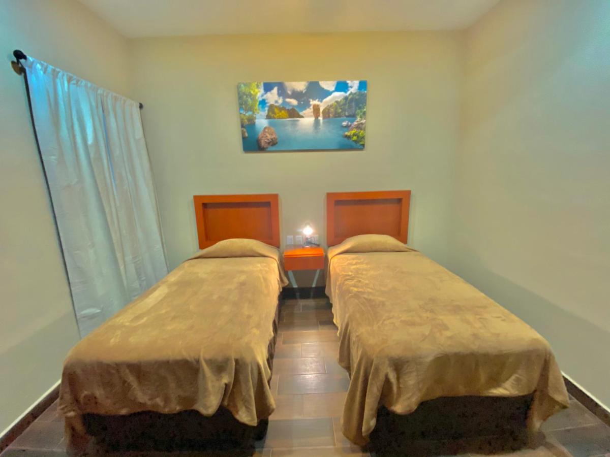 La Lola Hotel & Suites Mazatlán Εξωτερικό φωτογραφία