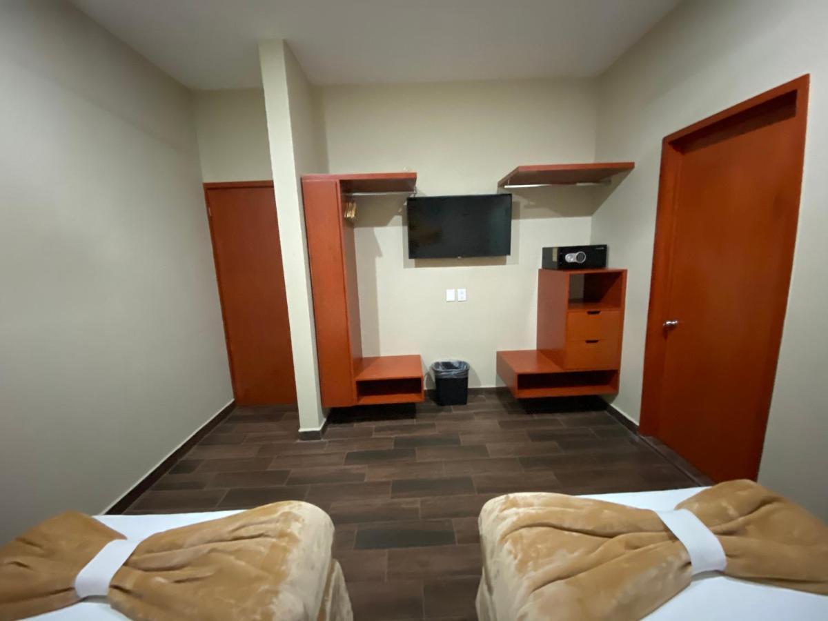 La Lola Hotel & Suites Mazatlán Εξωτερικό φωτογραφία