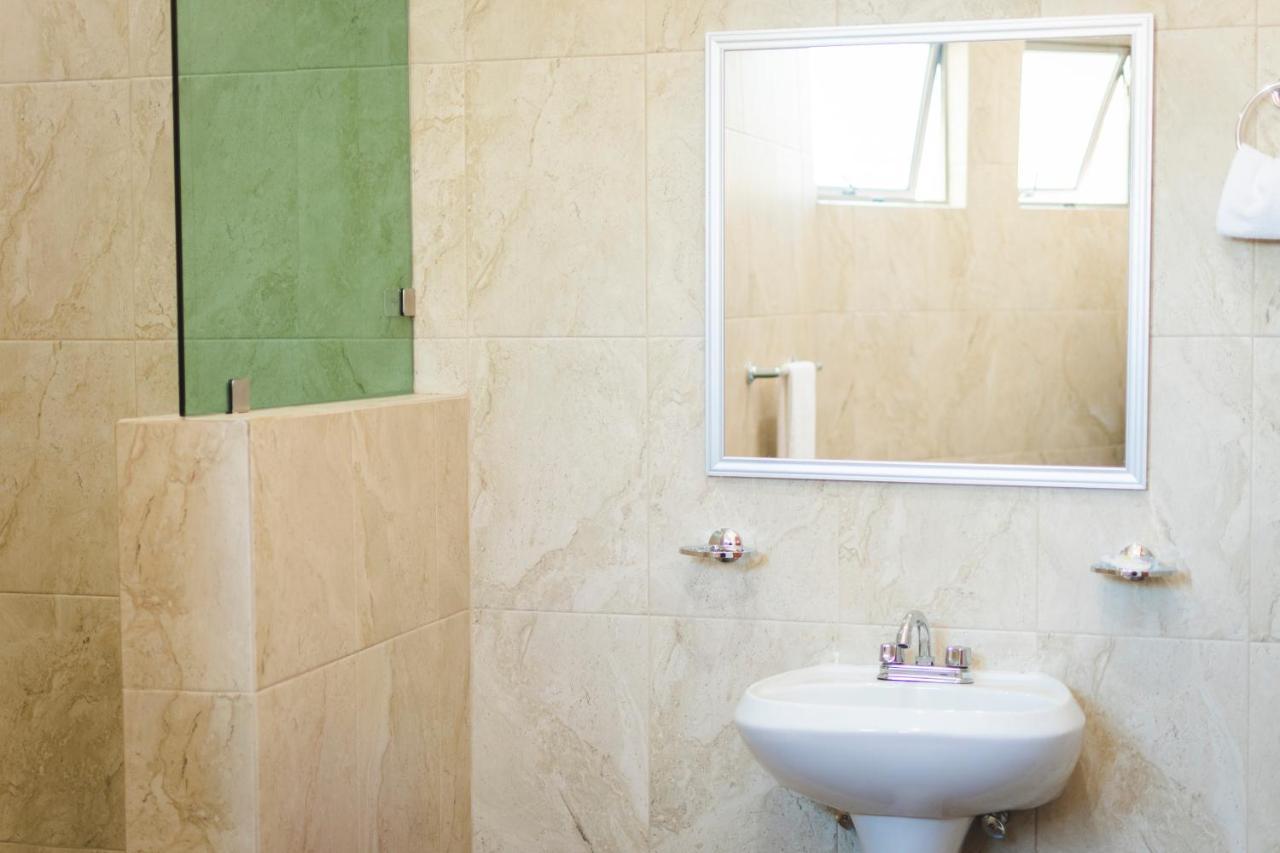 La Lola Hotel & Suites Mazatlán Εξωτερικό φωτογραφία